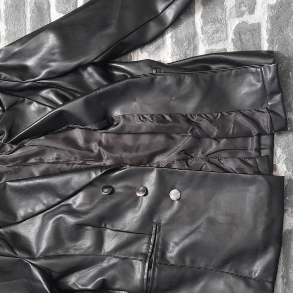 BAGATELLE BLACK JACKET - Picture 3 of 4